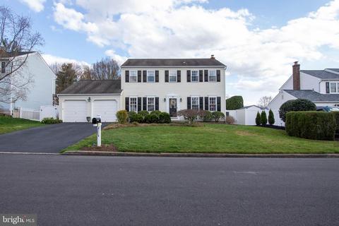 244 Bernick Dr, Langhorne, PA 19047