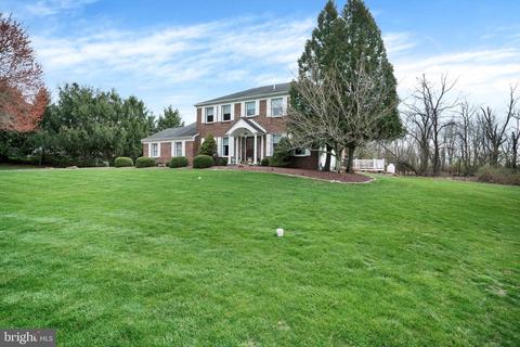 29 Bedford Ln, Newtown, PA 18940
