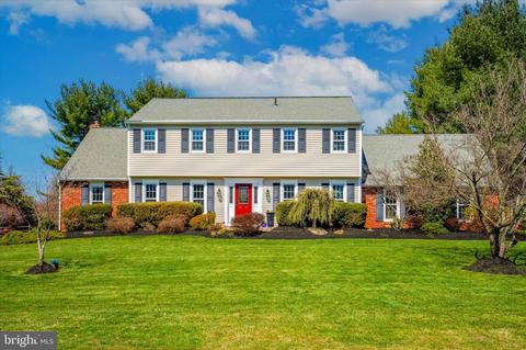 3016 Antler Dr, Doylestown, PA 18902