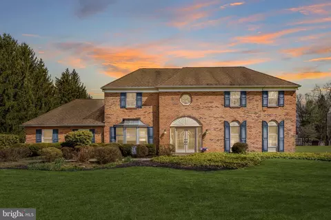 1525 Buck Creek Dr, Yardley, PA 19067