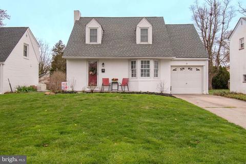 12 Oak Ave, Langhorne, PA 19047