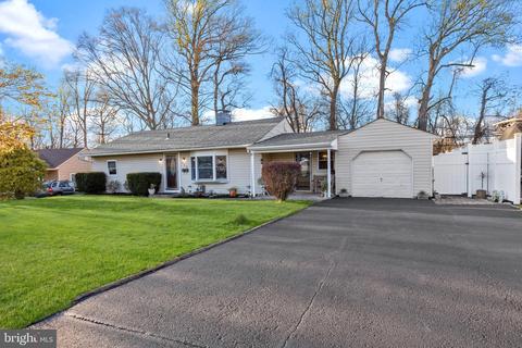 359 Austin Dr, Fairless Hills, PA 19030