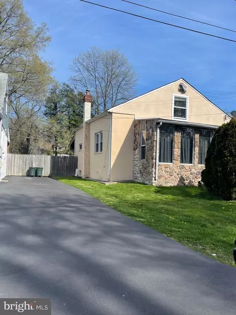 5719 Atkins Ave, Bristol, PA 19007