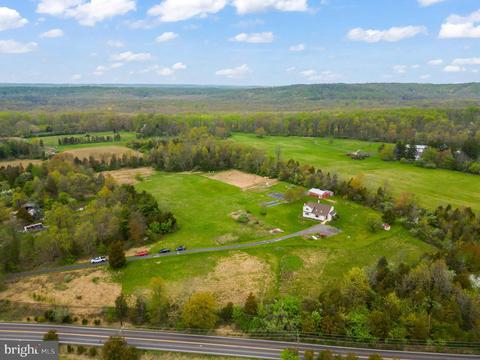 5 Thousand Acre Rd, Sellersville, PA 18960