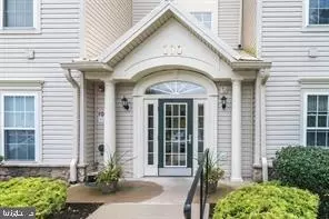 100 Fiddleleaf Ln #303, Warrington, PA 18976