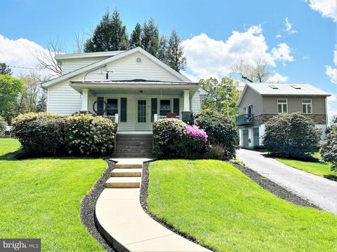 109 N Shady Retreat Rd, Doylestown, PA 18901