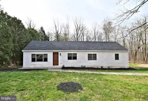 190 E Cherry Rd, Quakertown, PA 18951