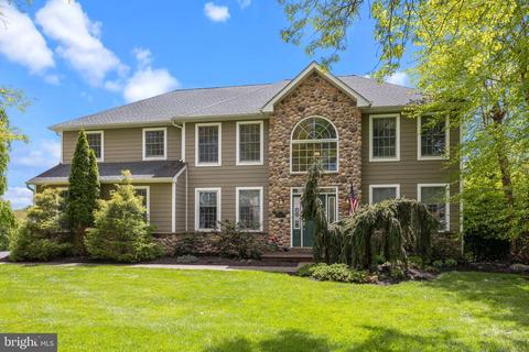 5460 Grandview Ln, Doylestown, PA 18902