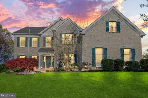 97 Grenville Cir, Southampton, PA 18966