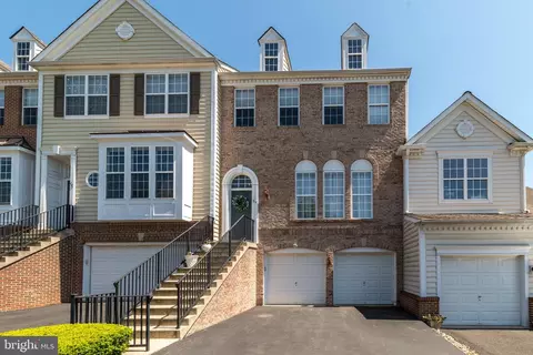 64 Cornerstone Ct, Doylestown, PA 18901