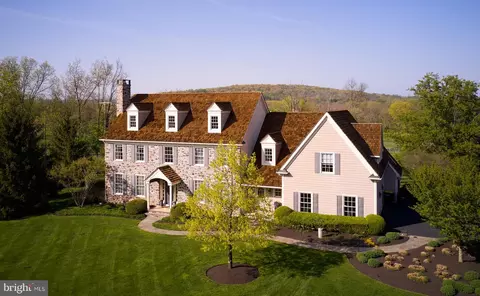 1739 Lookaway Ct, New Hope, PA 18938