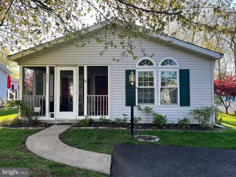 440 Cardinal Ct N, New Hope, PA 18938