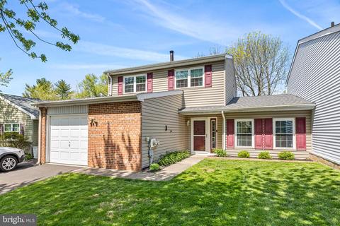 183 Commonwealth Dr, Newtown, PA 18940