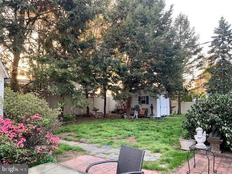 101 Farmbrook Dr, Levittown, PA 19055 photo 25