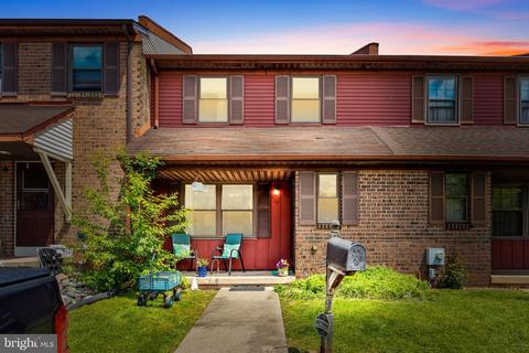 983 Beechwood Pl, Warminster, PA 18974