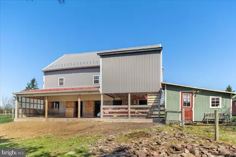 336 E Dark Hollow Rd, Pipersville, PA 18947