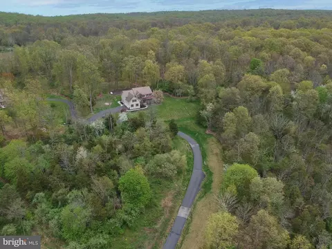 8949 Easton Rd, Ottsville, PA 18942