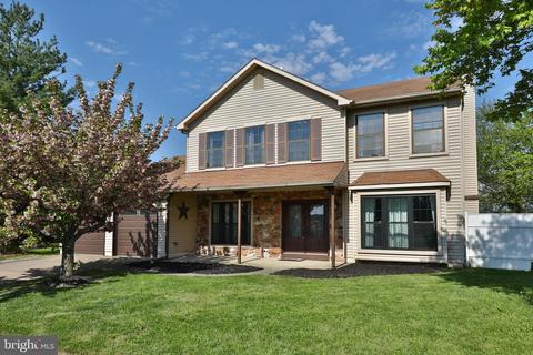 2208 Academy Dr, Bensalem, PA 19020