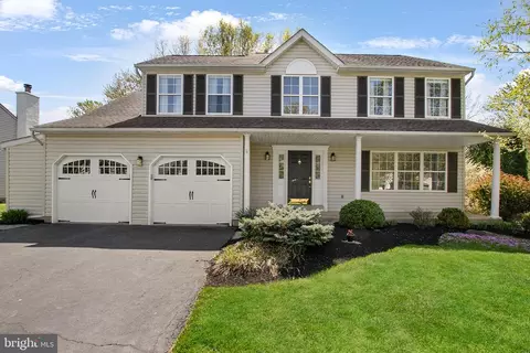 317 Hedgerow Ln, Doylestown, PA 18901