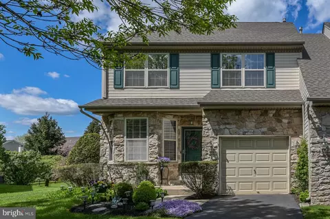 3885 Nanlyn Farms Cir, Doylestown, PA 18902