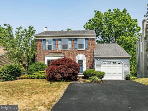 418 Dorchester Ln, Perkasie, PA 18944