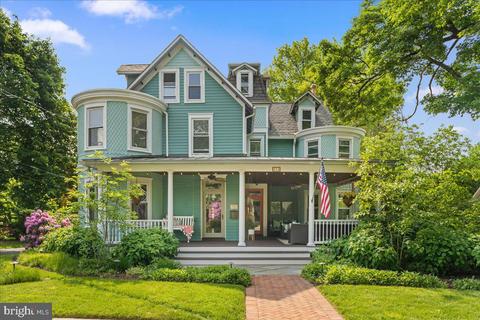 374 Maple Ave, Doylestown, PA 18901