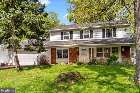 152 Centennial Rd, Warminster, PA 18974