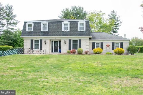63 Windy Knoll Dr, Richboro, PA 18954