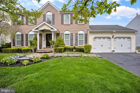 917 Meadow Glen Rd, Warminster, PA 18974