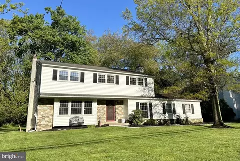 633 Kings Rd, Yardley, PA 19067