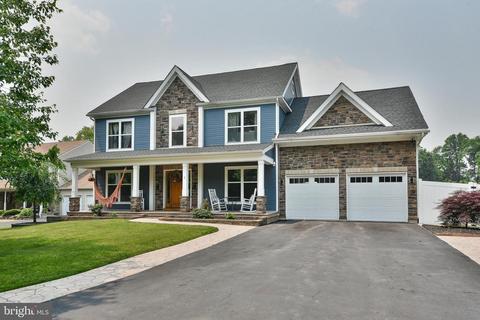 7 Monach Ct, Langhorne, PA 19047