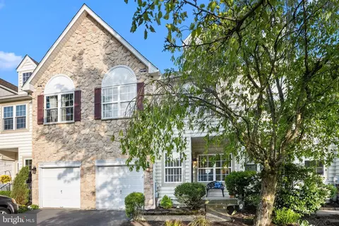 4529 Old Oak Rd, Doylestown, PA 18902