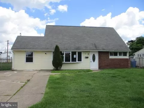 76 Jonquil Ln, Levittown, PA 19055