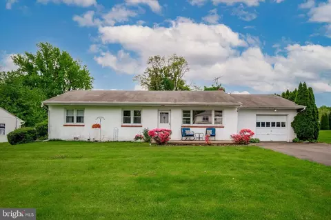 223 Vista St, Feasterville Trevose, PA 19053