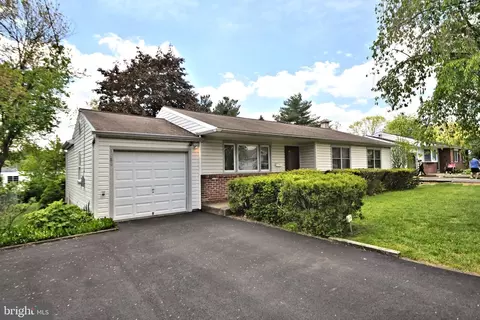 1080 Cushmore Rd, Southampton, PA 18966