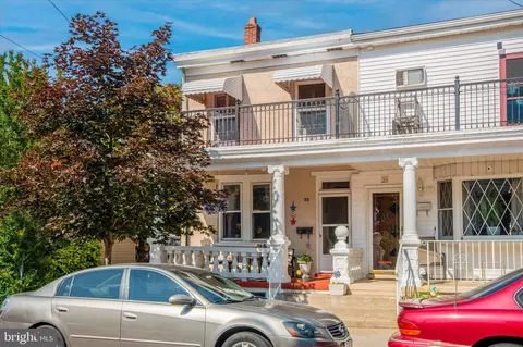 25 Lincoln Ave, Bristol, PA 19007