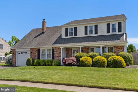 26 Windham Dr, Langhorne, PA 19047