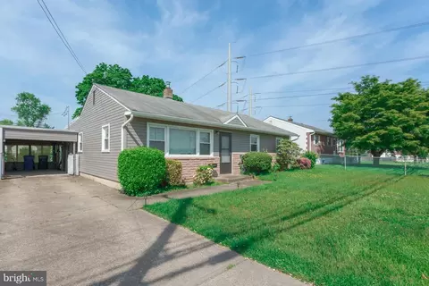 2113 Bath Rd, Bristol, PA 19007