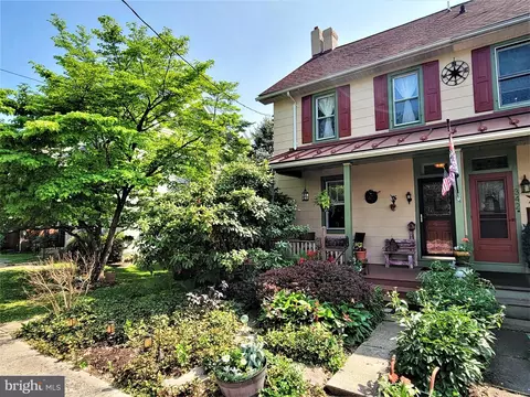 340 Lawn Ave, Sellersville, PA 18960