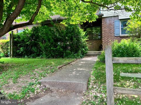 52 Hollybrooke Dr, Langhorne, PA 19047