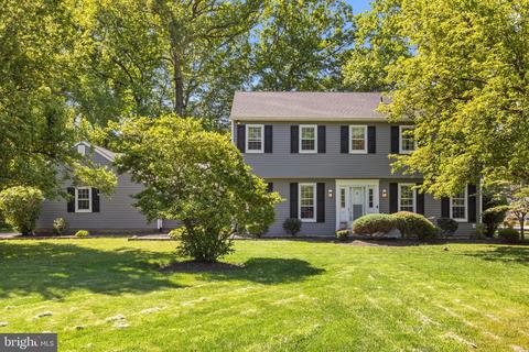 593 Nottingham Dr, Yardley, PA 19067