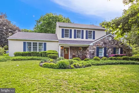 11 Durham Boat Dr, Washington Crossing, PA 18977
