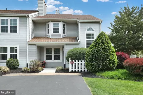 604 Rose Hollow Dr # a, Yardley, PA 19067