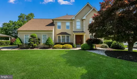 2016 Cedar Dr, Warrington, PA 18976