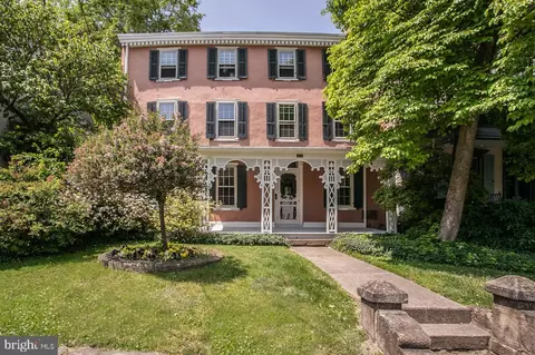 91 E State St #1, Doylestown, PA 18901