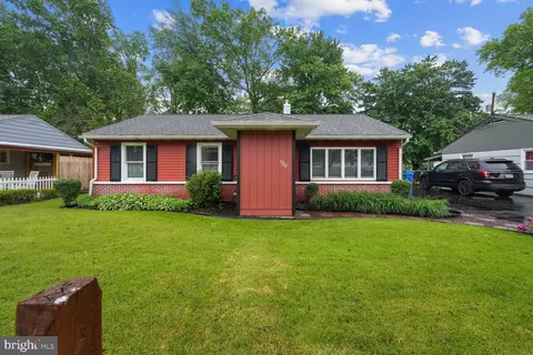 1720 Spencer Dr, Croydon, PA 19021