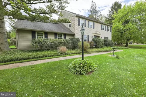 343 Pine Run Rd, Doylestown, PA 18901