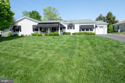 593 Spring Meadow Cir, New Hope, PA 18938
