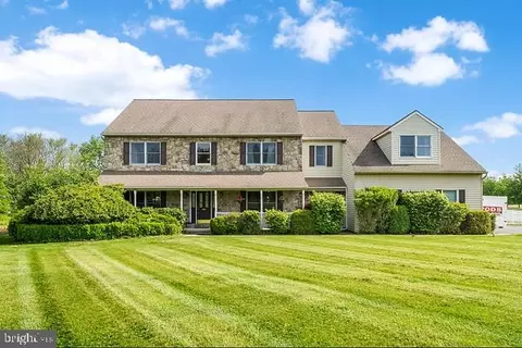 3601 Mantha Dr, Fountainville, PA 18923