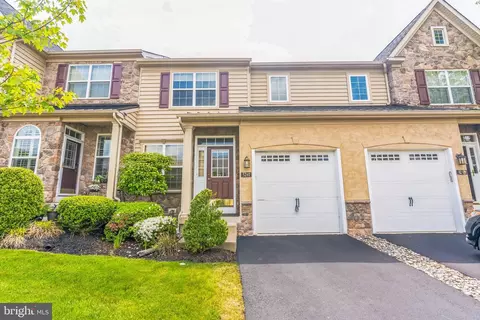 3241 Brookside Dr #79, Furlong, PA 18925